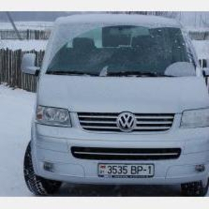 Продам Volkswagen Multivan белый,  2008 г.в.,  2, 5 л,  дизель