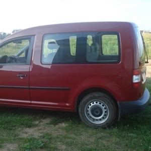 Продам автомобиль Volkswagen Caddy